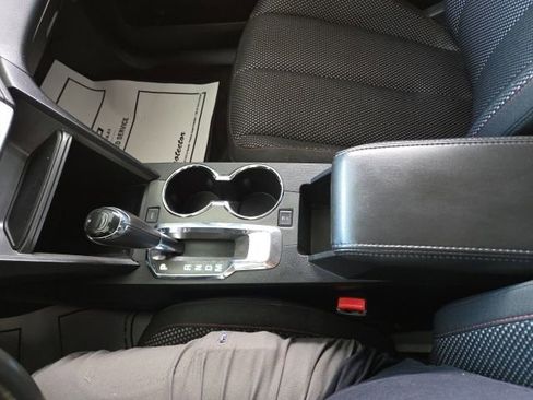 Used 2017 Chevrolet Equinox LT w/ Convenience Package image 56