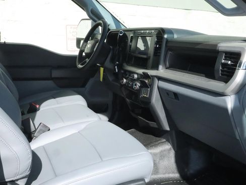 Used 2024 Ford F350 XL w/ XL Chrome Package image 23