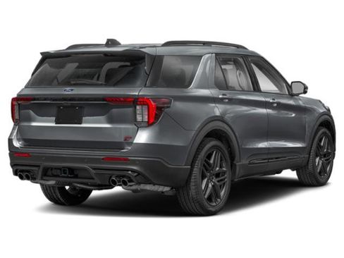 Used 2025 Ford Explorer ST AWD/4WD image 2