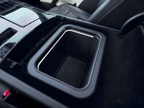 Used 2023 Cadillac Escalade V w/ LPO, ONYX Package image 70