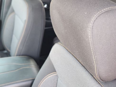 Used 2021 Chevrolet Traverse LS image 15