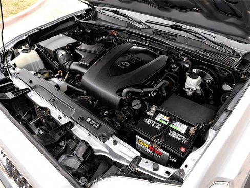 Used 2019 Toyota Tacoma TRD Off-Road image 46