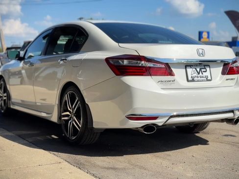 Used 2017 Honda Accord Sport image 4