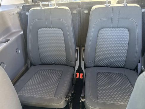 Used 2020 Ford Transit Connect XLT image 17