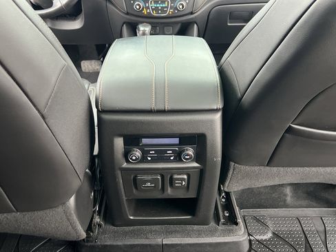 Used 2021 Chevrolet Traverse Premier w/ Redline Edition image 37