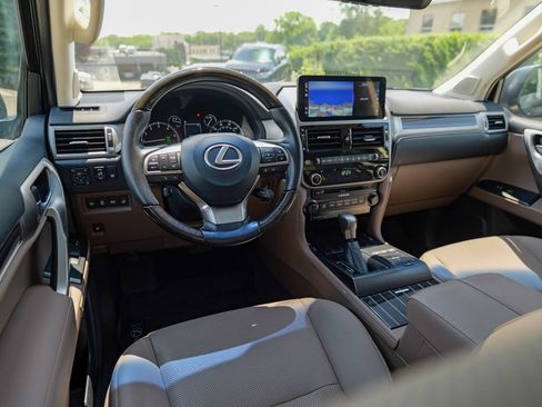 Used 2023 Lexus GX 460 Premium w/ Premium Package AWD/4WD image 41