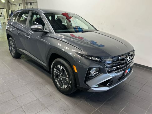 New 2026 Hyundai Tucson Blue SE AWD/4WD image 2
