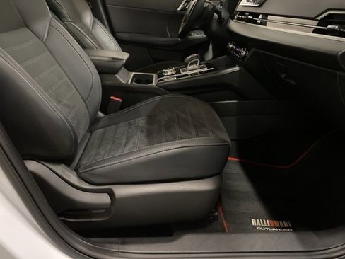Used 2024 Mitsubishi Outlander Ralliart image 93