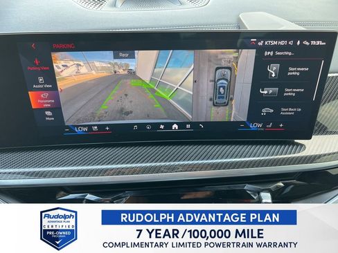 Used 2024 BMW X7 M60i w/ Executive Package image 27