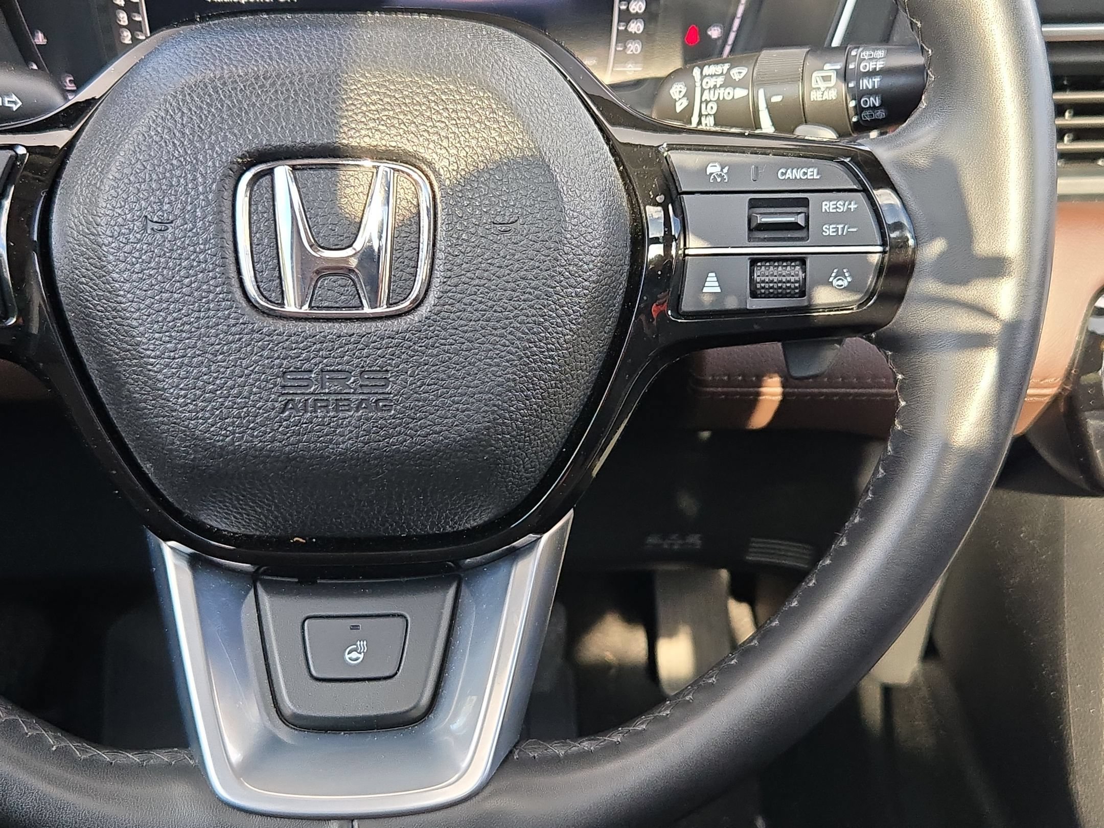 Used 2023 Honda Pilot Elite image 22