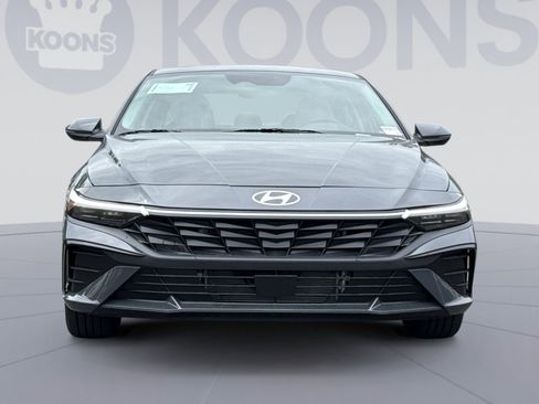 New 2026 Hyundai Elantra Limited FWD image 11