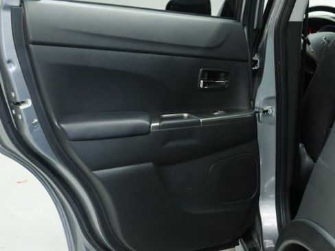 Used 2022 Mitsubishi Outlander Sport SE FWD image 30