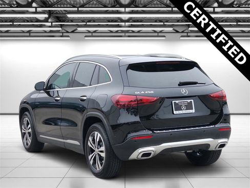 Certified 2025 Mercedes-Benz GLA 250 image 9