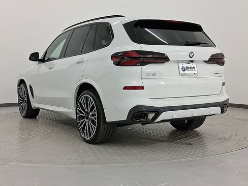 New 2026 BMW X5 sDrive40i w/ M Sport Package image 3