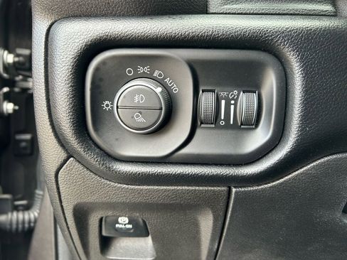 Used 2019 RAM 1500 Rebel image 14