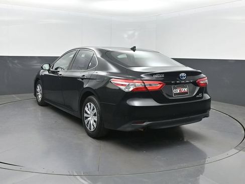 Used 2019 Toyota Camry LE FWD image 30