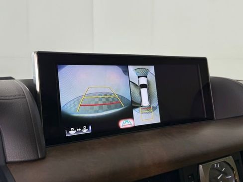 Used 2018 Lexus LX 570 4WD image 24