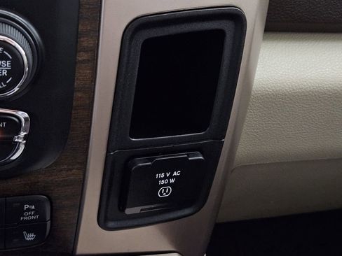 Used 2016 RAM 1500 Laramie Longhorn w/ Convenience Group AWD/4WD image 19