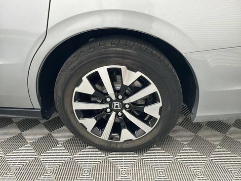 Used 2025 Honda Odyssey EX-L image 21