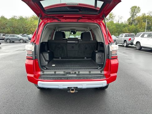 Used 2020 Toyota 4Runner TRD Off-Road image 11