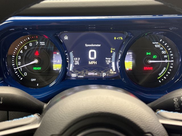 Used 2024 Jeep Wrangler Unlimited Rubicon 4xe w/ Technology Group AWD/4WD image 13