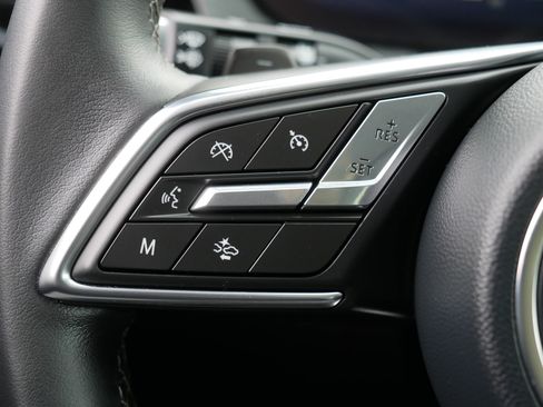 Used 2025 Buick Envision Preferred image 28