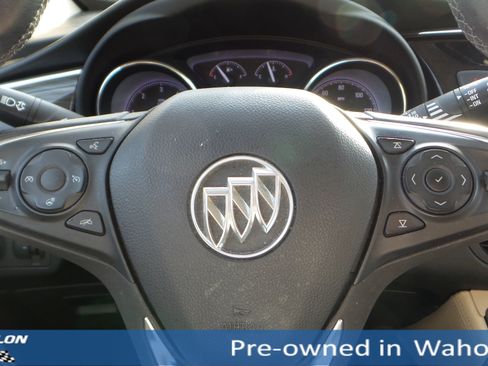 Used 2019 Buick Envision Essence image 11