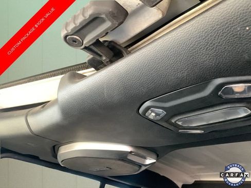 Certified 2022 Jeep Gladiator Willys image 45