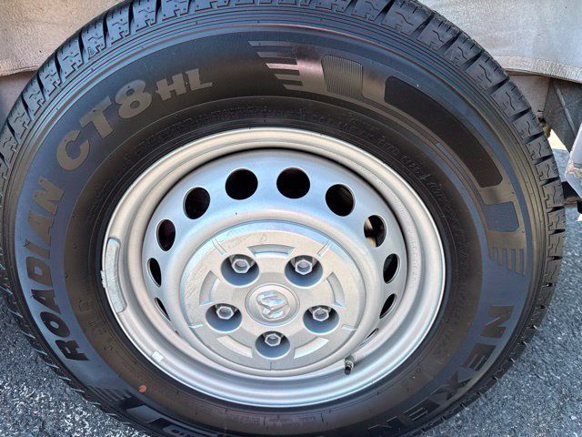 Used 2026 RAM ProMaster 2500 w/ Convenience Group FWD image 9