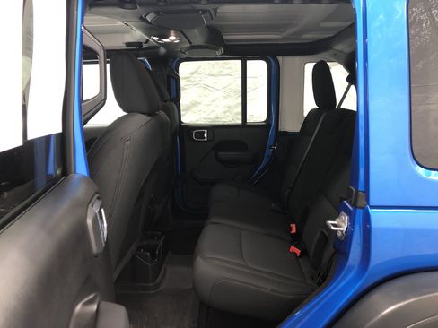 Certified 2022 Jeep Wrangler Unlimited Sport image 11