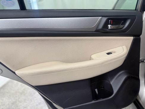 Used 2016 Subaru Outback 2.5i Premium image 35