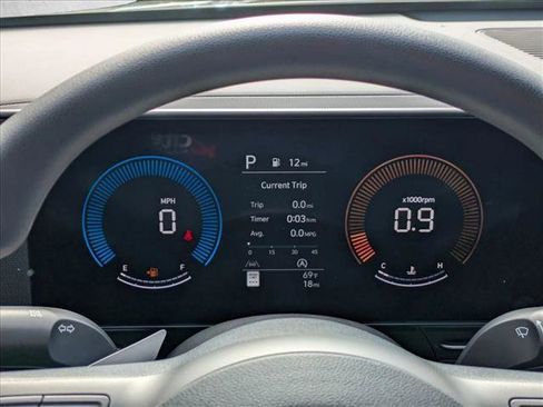 New 2026 Hyundai Kona SE image 12