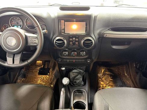 Used 2016 Jeep Wrangler Unlimited Sport AWD/4WD image 25