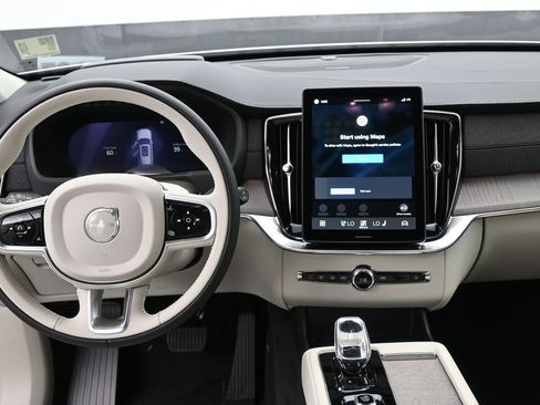 New 2026 Volvo XC90 T8 Ultra w/ Protection Package Premier AWD/4WD image 13