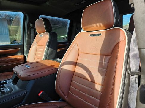 New 2026 GMC Sierra 2500 Denali Ultimate w/ Max Trailering Package image 12