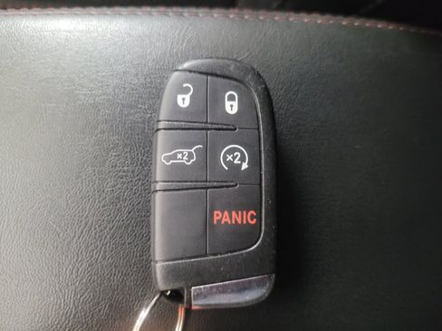 Used 2018 Jeep Compass Trailhawk w/ Safe & Security Group AWD/4WD image 32