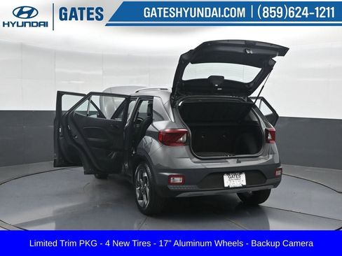Certified 2024 Hyundai Venue Limited FWD image 54