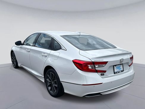 Certified 2021 Honda Accord EX-L image 6