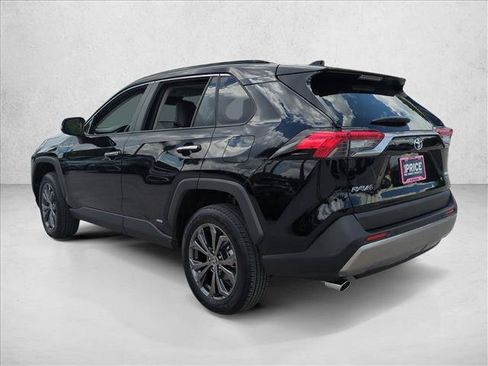 Certified 2025 Toyota RAV4 Limited w/ Advanced Technology Package AWD/4WD image 8