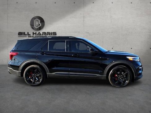 Used 2022 Ford Explorer ST w/ Equipment Group 401A image 5