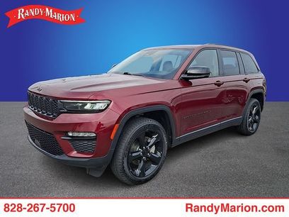 Used 2023 Jeep Grand Cherokee Limited w/ Black Appearance Package