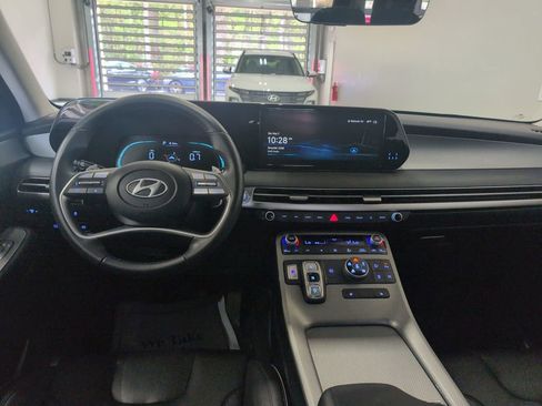 Used 2023 Hyundai Palisade SEL AWD/4WD image 13