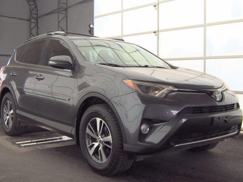 Used 2017 Toyota RAV4 XLE image 5