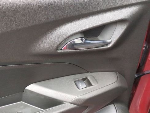 Used 2024 Chevrolet Trax RS w/ Driver Confidence Package image 25