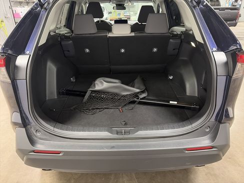 Used 2025 Toyota RAV4 XLE image 26