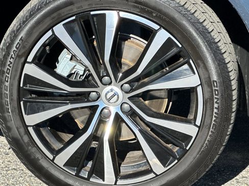 Certified 2023 Volvo XC60 B5 Plus image 34