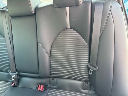 Used 2019 Toyota Camry SE FWD image 23