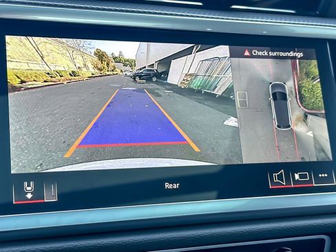 Certified 2025 Audi Q3 2.0T Premium Plus w/ Premium Plus Package image 19