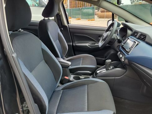 Used 2025 Nissan Versa SV FWD image 19