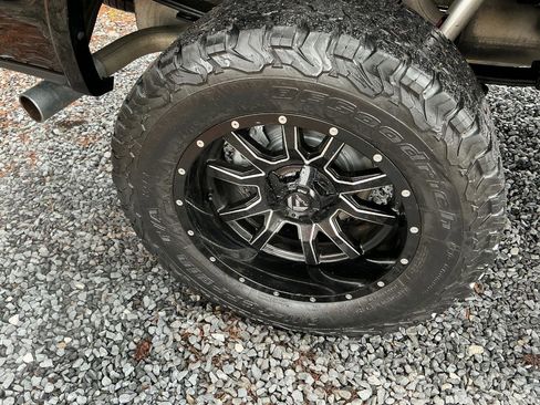 Used 2018 Ford F150 XLT w/ Equipment Group 302A Luxury image 23